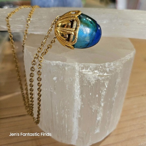 Vintage Avon Blue Glass Bottle Pendent Necklace - Picture 1 of 7